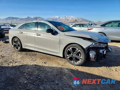 Czwarte zdjęcie samochodu z boku: 2021 KIA K5 GT-LINE VIN:5XXG64J27MG034932 - miniatura