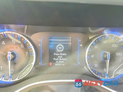 Zdjęcie 9 z 14 samochodu: 2023 CHRYSLER VOYAGER LX VIN:2C4RC1CG4PR596520 - miniatura