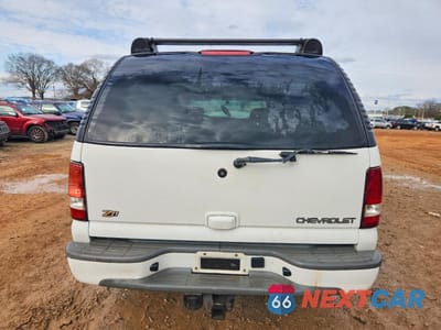 Zdjęcie 6 z 13 samochodu: 2001 CHEVROLET SUBURBAN K1500 VIN:1GNFK16T81J224048 - miniatura