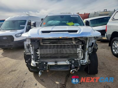 Piąte zdjęcie samochodu w środku: 2021 GMC SIERRA K2500 DENALI VIN:1GT49REY5MF306236 - miniatura