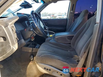 Zdjęcie 7 z 12 samochodu: 2001 DODGE DAKOTA QUAD VIN:1B7GG2AZ01S212521 - miniatura