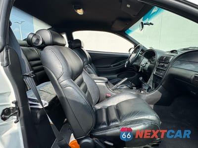 Piąte zdjęcie samochodu w środku: 1997 FORD MUSTANG COBRA VIN:1FALP47V5VF111087 - miniatura