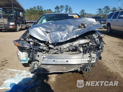 Piąte zdjęcie samochodu w środku: 2019 TOYOTA CAMRY L VIN:4T1B11HK9KU765555 - miniatura