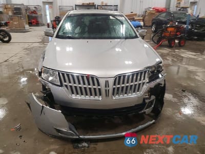 Piąte zdjęcie samochodu w środku: 2011 LINCOLN MKZ VIN:3LNHL2JC3BR776295 - miniatura