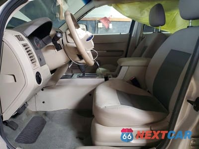 Zdjęcie 7 z 12 samochodu: 2008 FORD ESCAPE XLT VIN:1FMCU03Z98KB58294 - miniatura