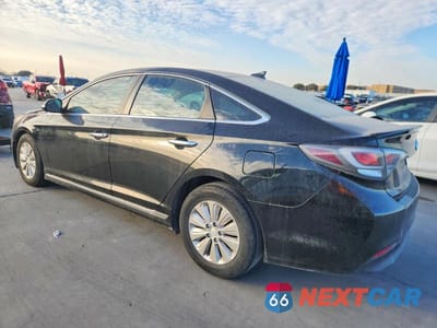 Drugie zdjęcie samochodu z przodu: 2017 HYUNDAI SONATA HYBRID VIN:KMHE24L10HA046828 - miniatura