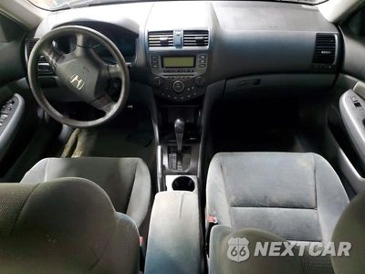 Zdjęcie 8 z 11 samochodu: 2007 HONDA ACCORD LX VIN:1HGCM56427A052972 - miniatura