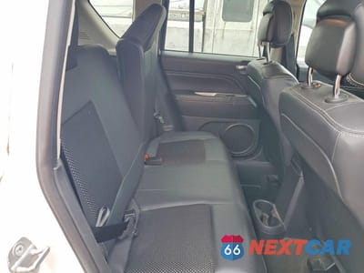 Zdjęcie 11 z 12 samochodu: 2014 JEEP COMPASS LATITUDE VIN:1C4NJDEB6ED826985 - miniatura