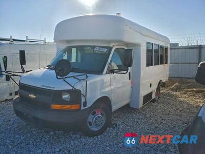 2014 CHEVROLET EXPRESS G3500 SHUTTLE BUS 1GB3G2BG3E1135252 - główne zdjęcie licytacji z USA - miniatura