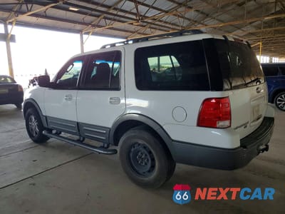 Drugie zdjęcie samochodu z przodu: 2005 FORD EXPEDITION XLT VIN:1FMFU15595LA05398 - miniatura