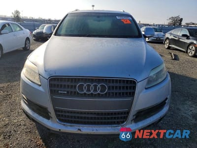 Piąte zdjęcie samochodu w środku: 2007 AUDI Q7 VIN:WA1EY74L77D039659 - miniatura