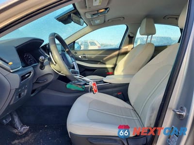 Zdjęcie 7 z 11 samochodu: 2023 HYUNDAI SONATA HYBRID VIN:KMHL24JJ2PA059217 - miniatura