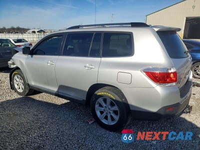 Drugie zdjęcie samochodu z przodu: 2011 TOYOTA HIGHLANDER BASE VIN:5TDBK3EH0BS072061 - miniatura