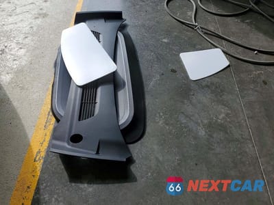 Zdjęcie 12 z 13 samochodu: 2022 TESLA MODEL Y VIN:7SAYGDEE8NF504530 - miniatura