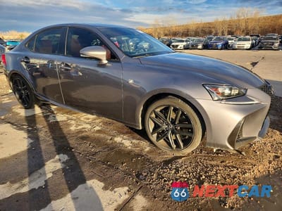 Czwarte zdjęcie samochodu z boku: 2018 LEXUS IS 300 BASE VIN:JTHBA1D22J5063806 - miniatura