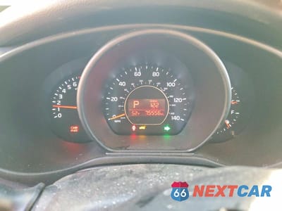 Zdjęcie 9 z 12 samochodu: 2017 KIA SOUL + VIN:KNDJP3A55H7448037 - miniatura