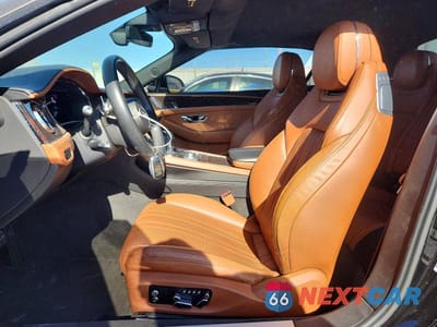 Zdjęcie 7 z 12 samochodu: 2021 BENTLEY CONTINENTAL GT VIN:SCBDG4ZGXMC085571 - miniatura