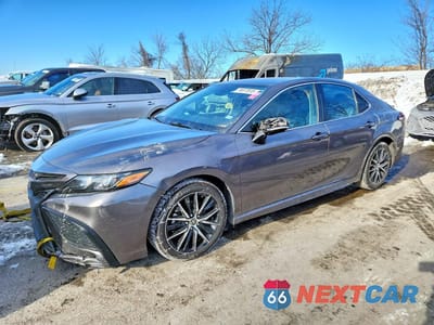 2022 TOYOTA CAMRY SE 4T1G11AK9NU631391 - główne zdjęcie licytacji z USA - miniatura