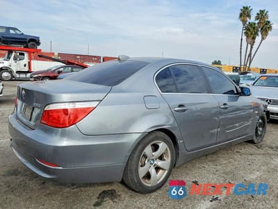 Trzecie zdjęcie samochodu z tyłu: 2008 BMW 528 I VIN:WBANU53558C110452 - miniatura