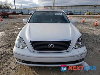 Piąte zdjęcie samochodu w środku: 2004 LEXUS LS 430 VIN:JTHBN36F040140786 - miniatura