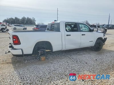 Trzecie zdjęcie samochodu z tyłu: 2025 RAM 1500 VIN:1C6SRFMP7SN645282 - miniatura