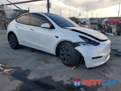 Czwarte zdjęcie samochodu z boku: 2024 TESLA MODEL Y VIN:7SAYGDED5RF120492 - miniatura