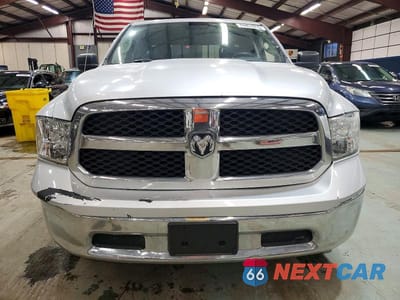 Piąte zdjęcie samochodu w środku: 2016 RAM 1500 SLT VIN:1C6RR7GG0GS327867 - miniatura