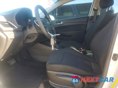 Zdjęcie 7 z 12 samochodu: 2018 HYUNDAI ACCENT SE VIN:3KPC24A36JE024545 - miniatura