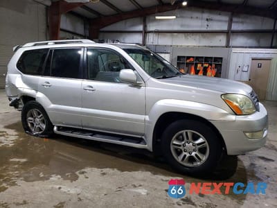 Czwarte zdjęcie samochodu z boku: 2006 LEXUS GX 470 BASE VIN:JTJBT20X560111755 - miniatura