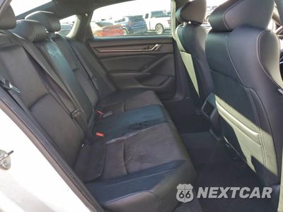 Zdjęcie 10 z 15 samochodu: 2018 HONDA ACCORD SPORT VIN:1HGCV1F30JA255542 - miniatura