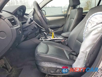 Zdjęcie 7 z 11 samochodu: 2014 BMW X1 XDRIVE28I VIN:WBAVL1C54EVR92757 - miniatura