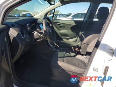 Zdjęcie 7 z 14 samochodu: 2017 CHEVROLET TRAX LS VIN:KL7CJKSB3HB104581 - miniatura