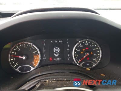 Zdjęcie 9 z 11 samochodu: 2018 JEEP RENEGADE LATITUDE VIN:ZACCJABB4JPJ24506 - miniatura