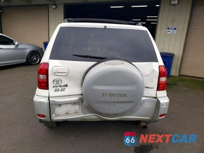 Zdjęcie 6 z 11 samochodu: 2005 TOYOTA RAV4 VIN:JTEHD20V156034799 - miniatura