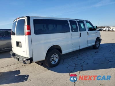 Trzecie zdjęcie samochodu z tyłu: 2015 CHEVROLET EXPRESS G3500 LT VIN:1GAZG1FG3F1181457 - miniatura