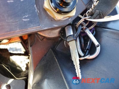 Zdjęcie 8 z 9 samochodu: 2007 SUZUKI GSX-R750 VIN:JS1GR7KA272111130 - miniatura