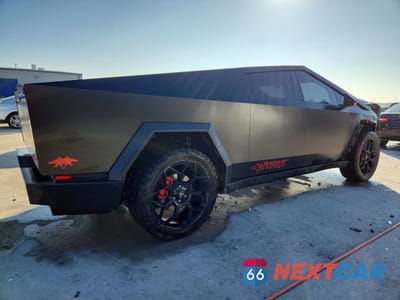 Trzecie zdjęcie samochodu z tyłu: 2024 TESLA CYBERTRUCK VIN:7G2CEHEE3RA026196 - miniatura
