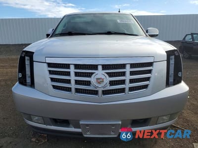 Piąte zdjęcie samochodu w środku: 2012 CADILLAC ESCALADE ESV LUXURY VIN:1GYS4HEF7CR190379 - miniatura