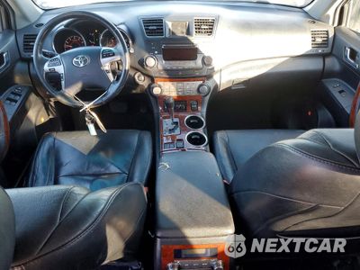 Zdjęcie 8 z 14 samochodu: 2011 TOYOTA HIGHLANDER LIMITED VIN:5TDYK3EH1BS042867 - miniatura