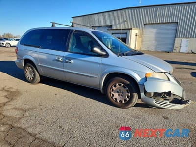 Czwarte zdjęcie samochodu z boku: 2001 CHRYSLER TOWN & COUNTRY LX VIN:2C4GP44G51R186506 - miniatura