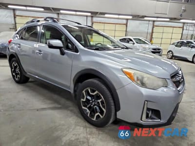 Czwarte zdjęcie samochodu z boku: 2017 SUBARU CROSSTREK LIMITED VIN:JF2GPAKC0H8226304 - miniatura