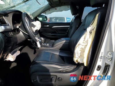 Zdjęcie 7 z 13 samochodu: 2014 TOYOTA HIGHLANDER XLE VIN:5TDJKRFH3ES014463 - miniatura