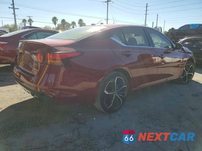 Trzecie zdjęcie samochodu z tyłu: 2024 NISSAN ALTIMA 2.5 SR VIN:1N4BL4CV8RN394013 - miniatura