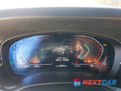 Zdjęcie 9 z 12 samochodu: 2022 BMW 540 I VIN:WBA53BJ0XNWX58453 - miniatura