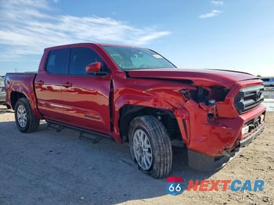 Czwarte zdjęcie samochodu z boku: 2025 TOYOTA TACOMA DOUBLE CAB VIN:3TYLB5JN0ST084632 - miniatura