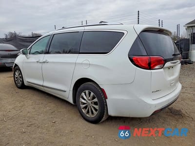 Drugie zdjęcie samochodu z przodu: 2019 CHRYSLER PACIFICA TOURING L VIN:2C4RC1BG8KR539943 - miniatura