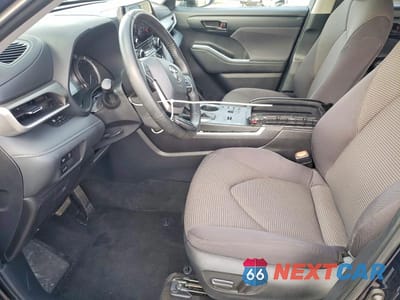 Zdjęcie 7 z 13 samochodu: 2025 TOYOTA HIGHLANDER LE VIN:5TDKDRAH3SS550475 - miniatura