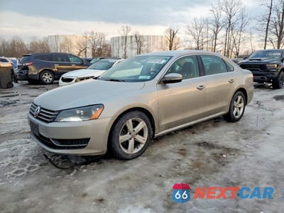 2013 VOLKSWAGEN PASSAT SE 1VWBP7A30DC124244 - główne zdjęcie licytacji z USA - miniatura