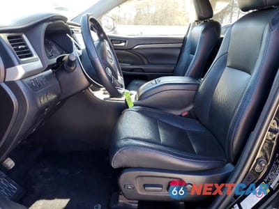 Zdjęcie 7 z 12 samochodu: 2018 TOYOTA HIGHLANDER LIMITED VIN:5TDDZRFH5JS901162 - miniatura