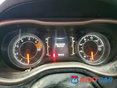 Zdjęcie 9 z 13 samochodu: 2016 JEEP CHEROKEE LATITUDE VIN:1C4PJMCB7GW289093 - miniatura